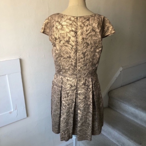 French Connection Blousy Bloom Gold Cap Sleeve Fit n Flare Jacquard Dress NWT 12 - Picture 5 of 9